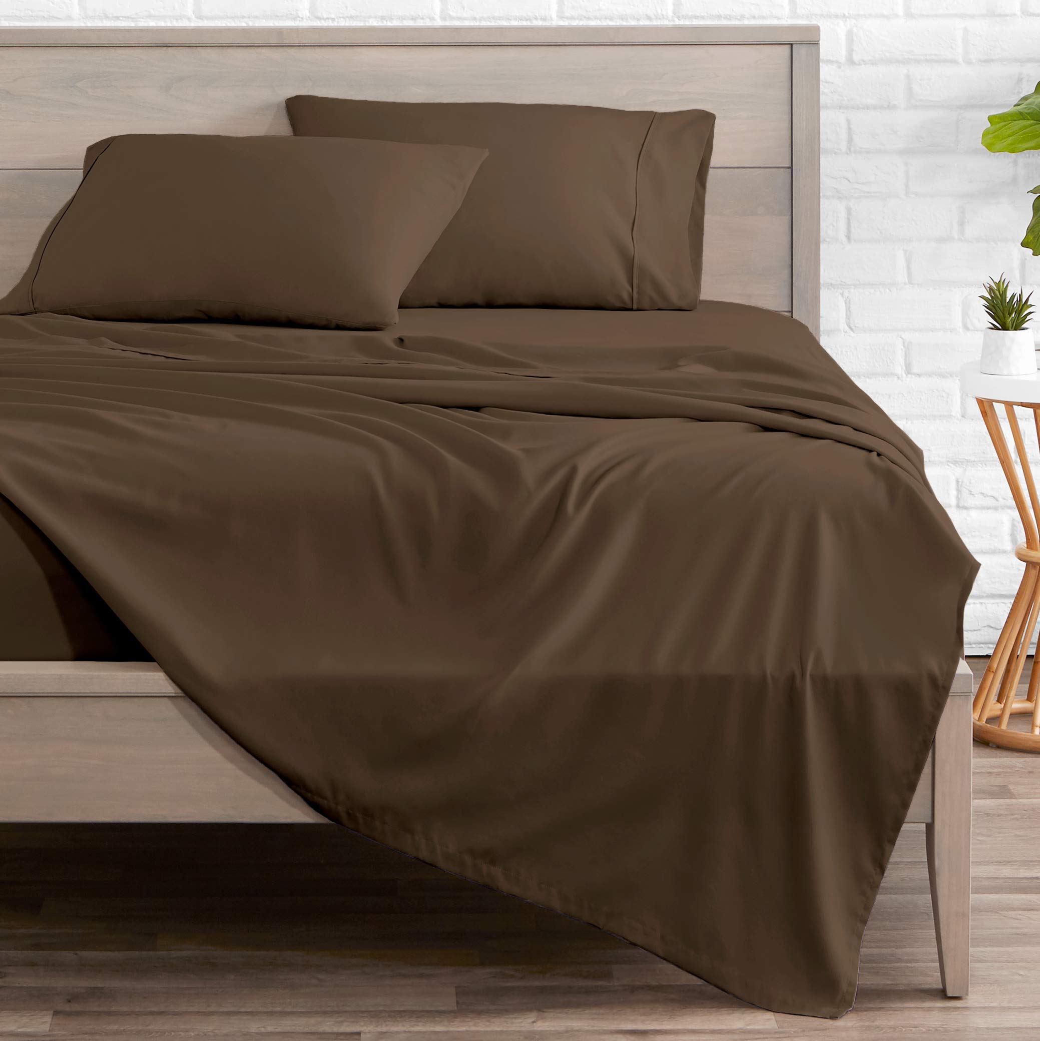 Bare Home fitted sheet showing extra-deep 15-inch pocket for secure fit