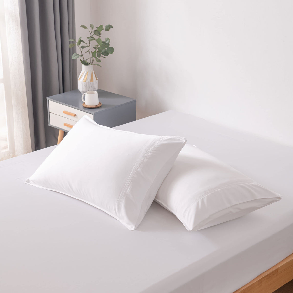 BC BELLA COTERIE front packaging showing queen pillowcases and luxury appeal