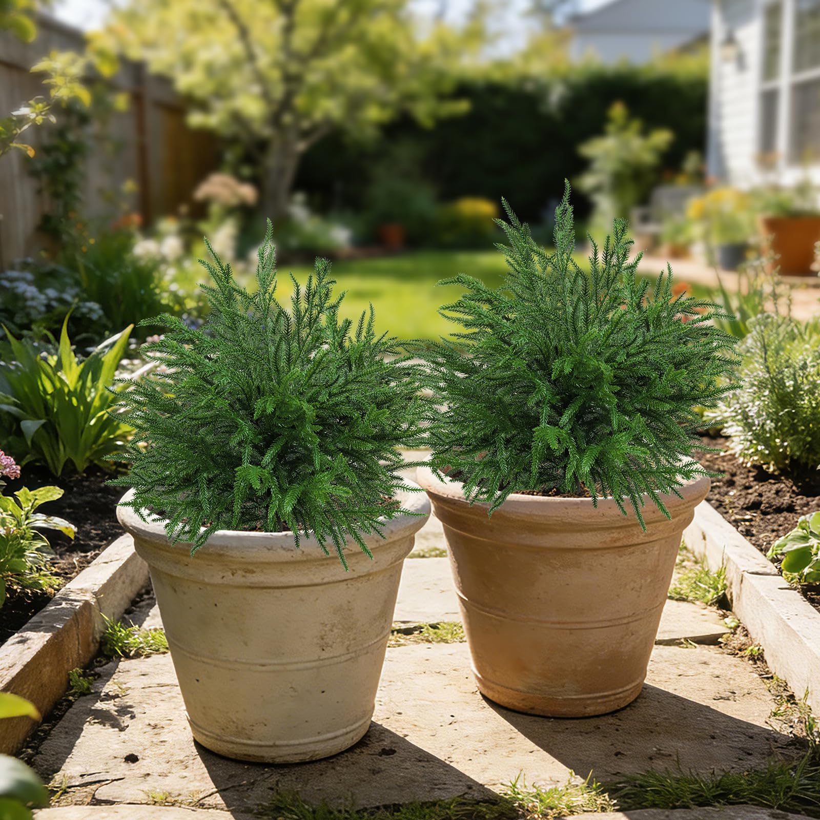 Bdor topiary outdoors in sun and rain showing weather-resistant, fade-proof construction