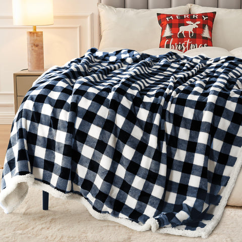 BEAUTEX outdoor picnic spread showing lightweight portability and warmth