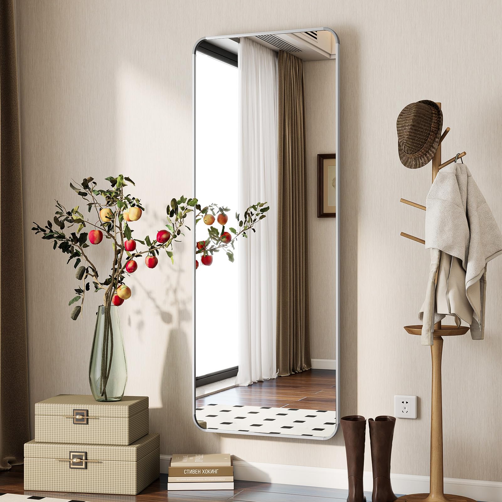 BEAUTYPEAK mirror placed in bedroom showing full outfit view benefit