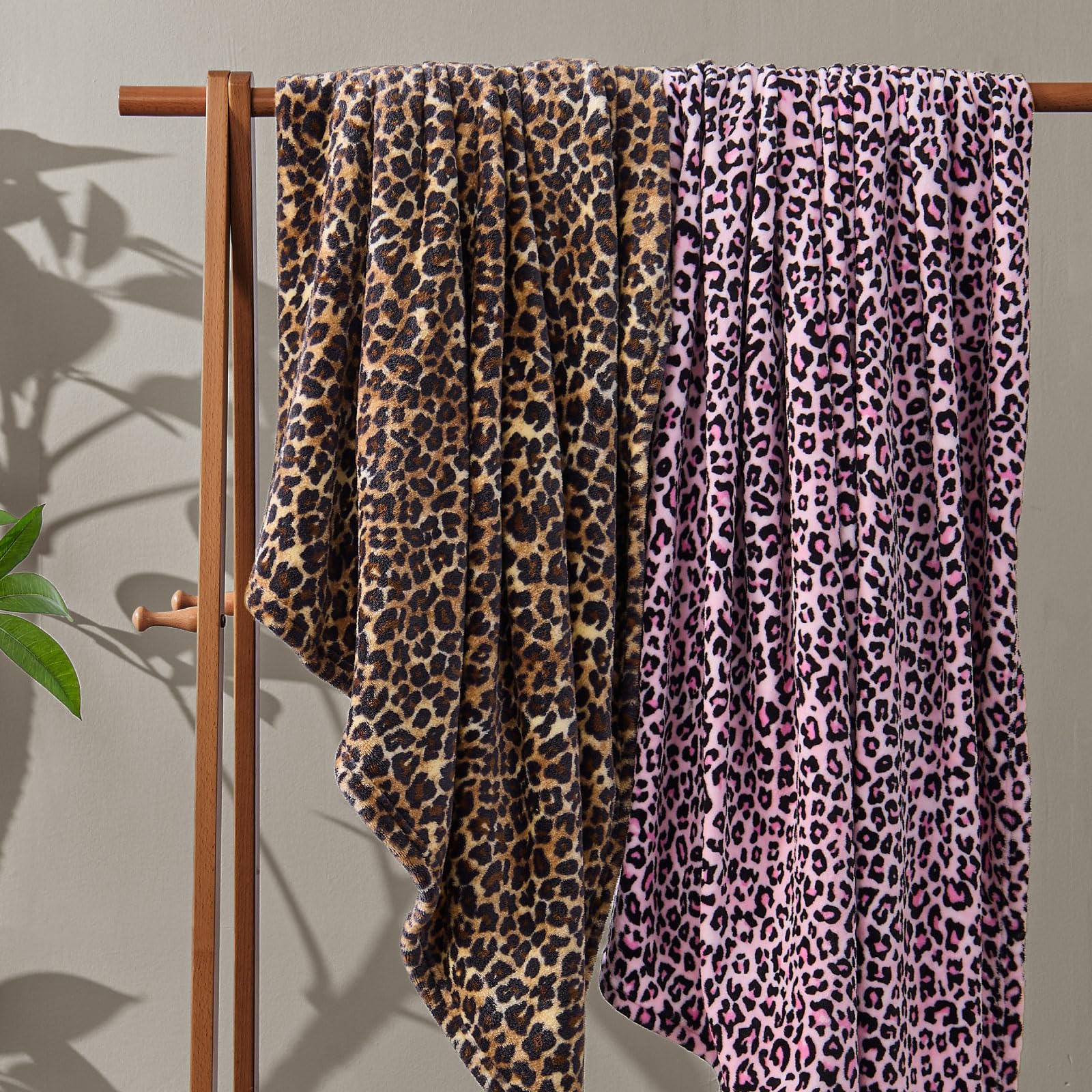 BEDELITE blanket rolled for travel showing portability and easy packing