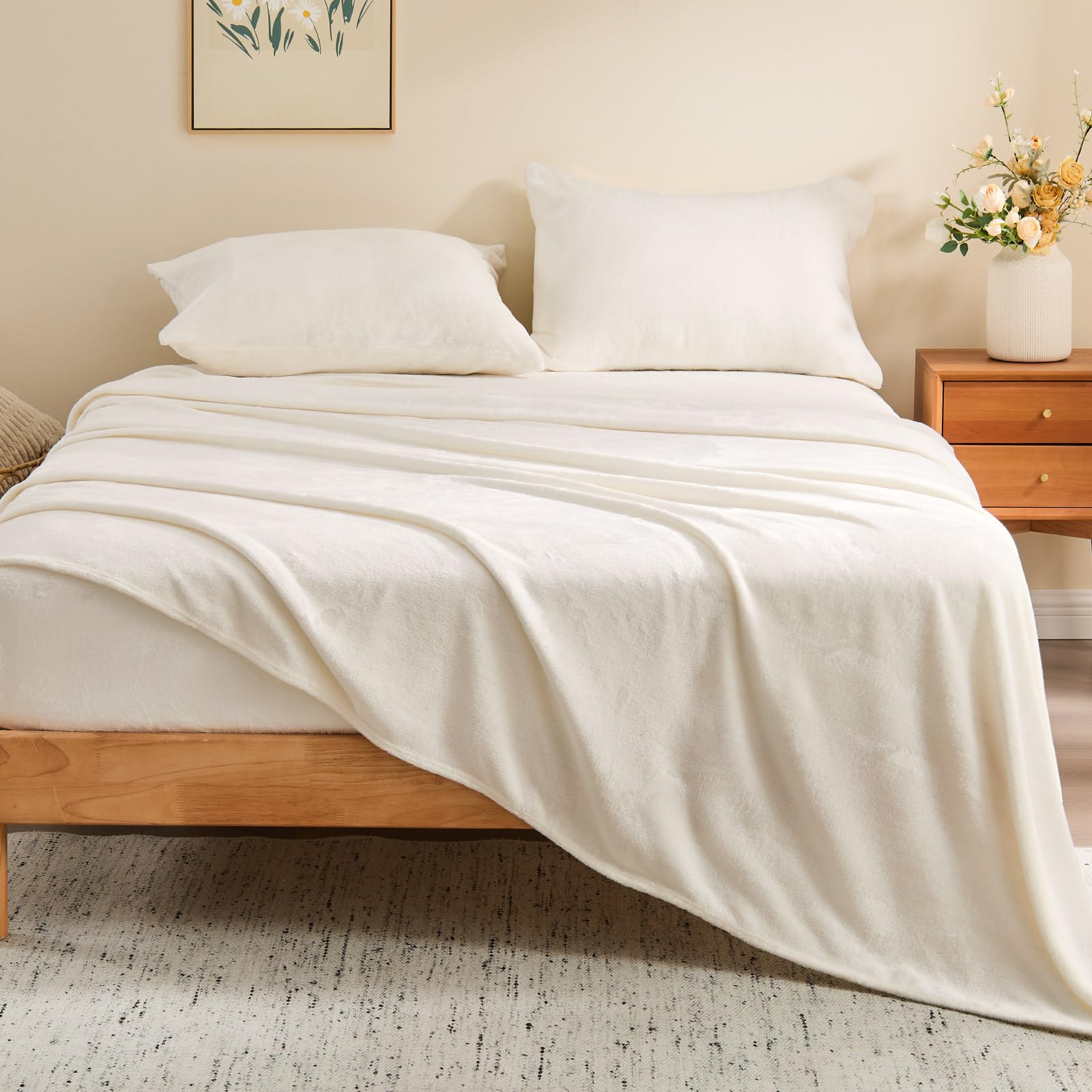 BEDELITE close-up of double-brushed flannel texture highlighting soft warmth