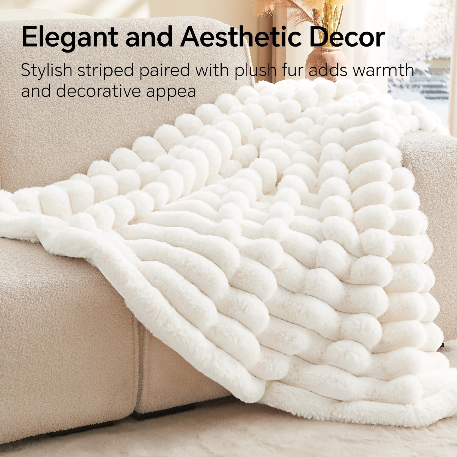 BEDELITE close-up of faux fur texture demonstrating plush comfort