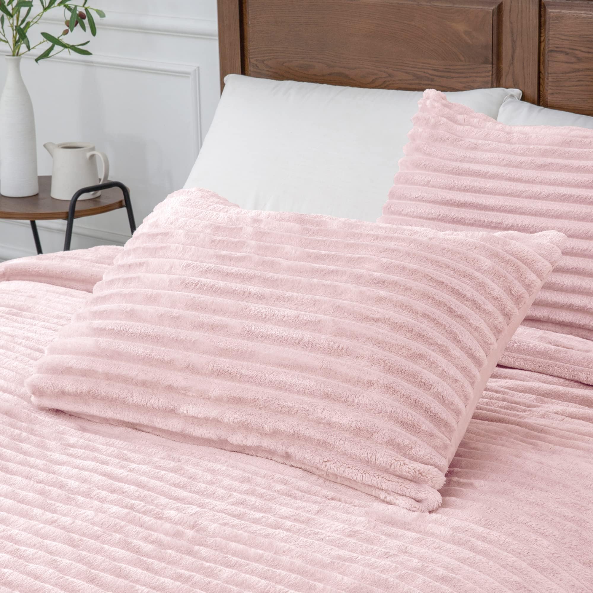 BEDELITE in-bedroom styling showing how the set upgrades room decor instantly