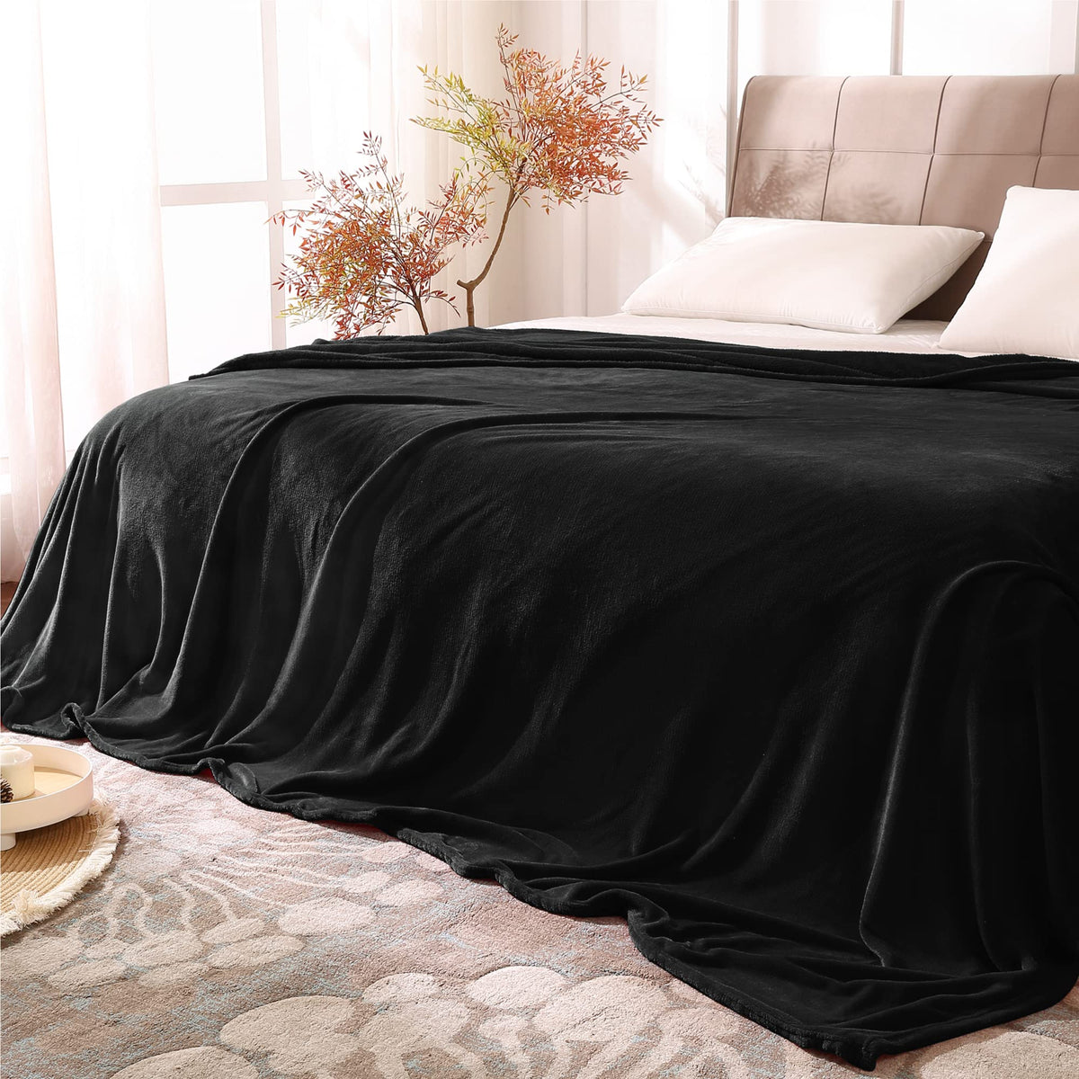 BEDELITE front view of king fleece blanket shows full black coverage and plush comfort
