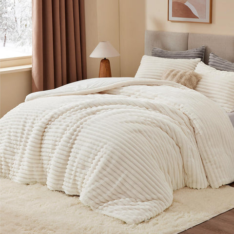 BEDELITE micro-mink close-up highlighting silky texture for immediate softness