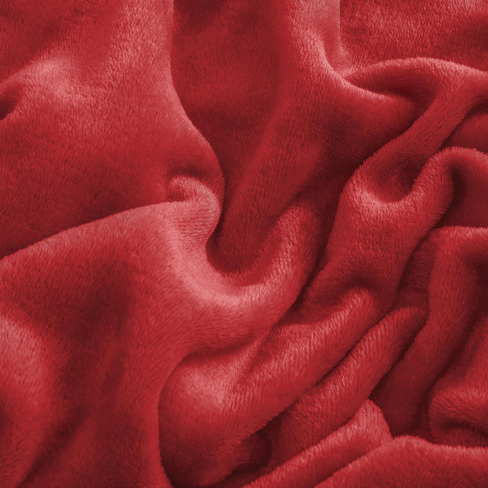 BEDELITE two pillowcases arranged on bed demonstrating matching softness and support