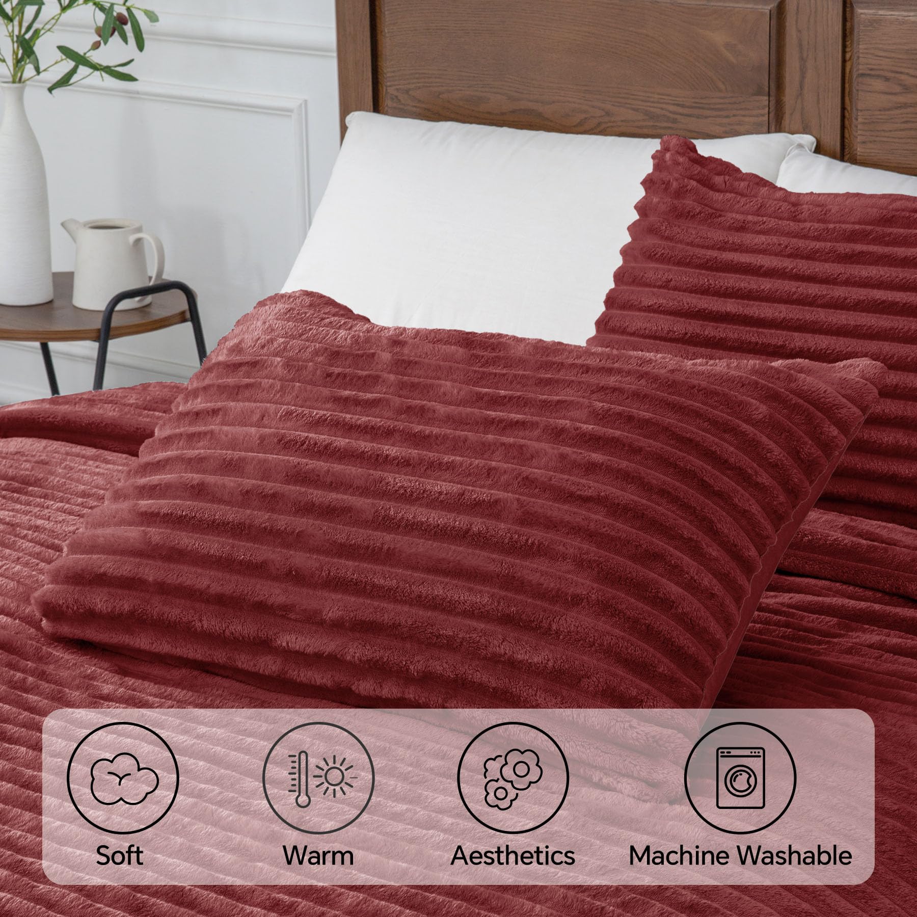 BEDELITE pillowcases with edge stitching showing craftsmanship and fit