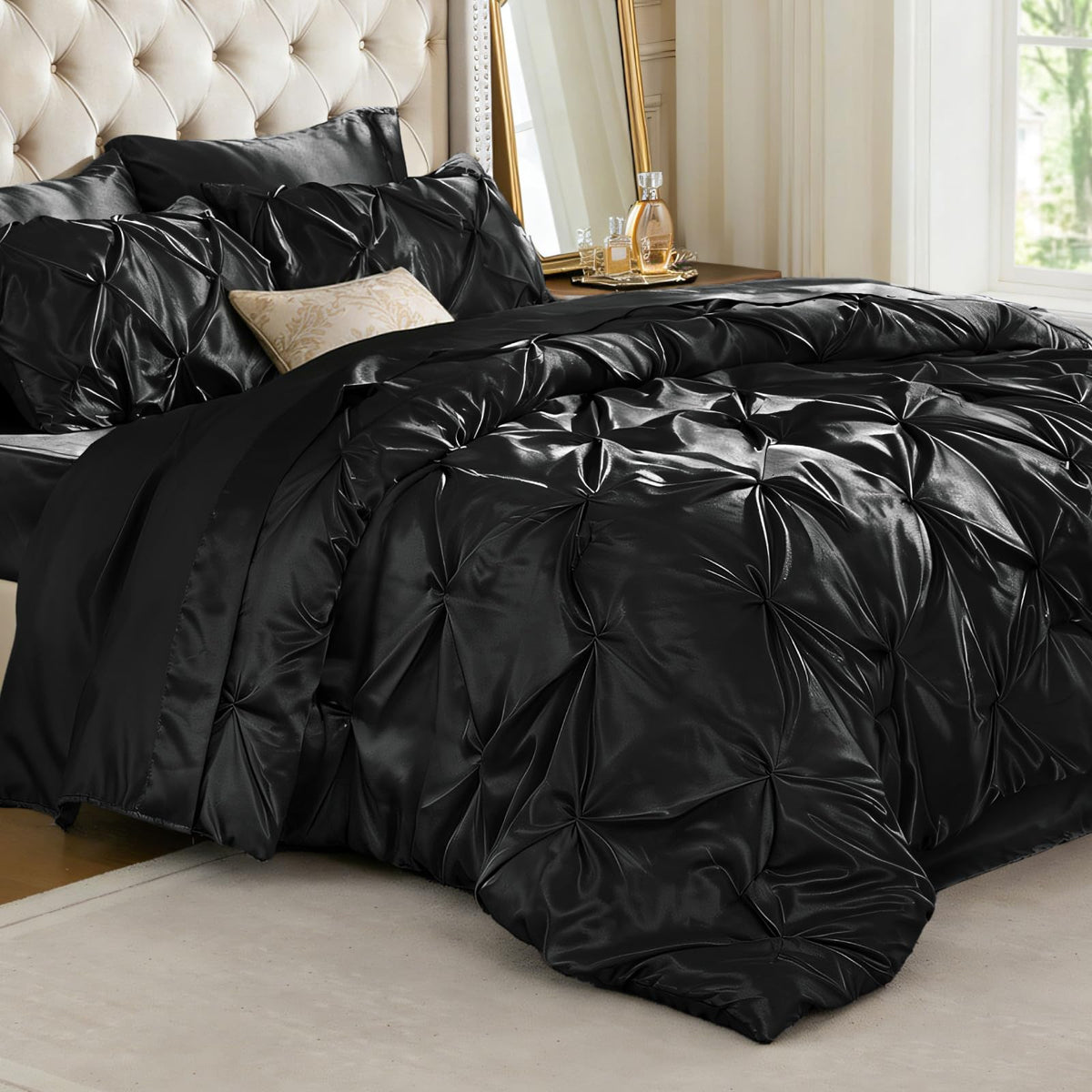 BEDELITE queen comforter front view showing pintuck elegance and instant room upgrade