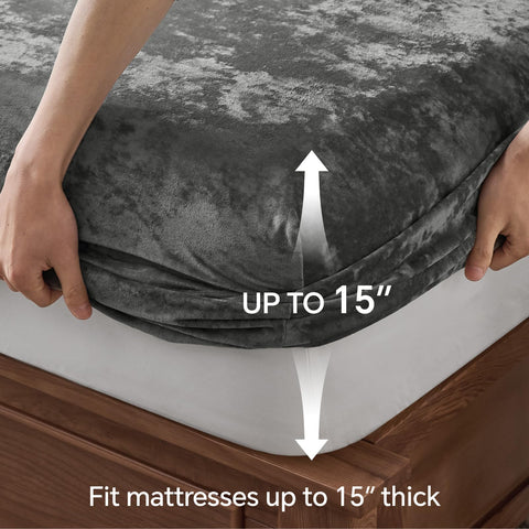 BEDELITE fitted sheet on queen mattress staged to show smooth finish and cozy sleeping benefit