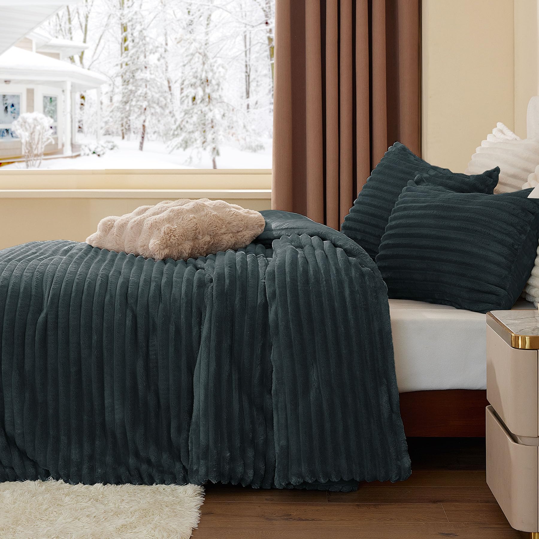 BEDELITE stitched-edge detail emphasizing durable seams and long-lasting construction