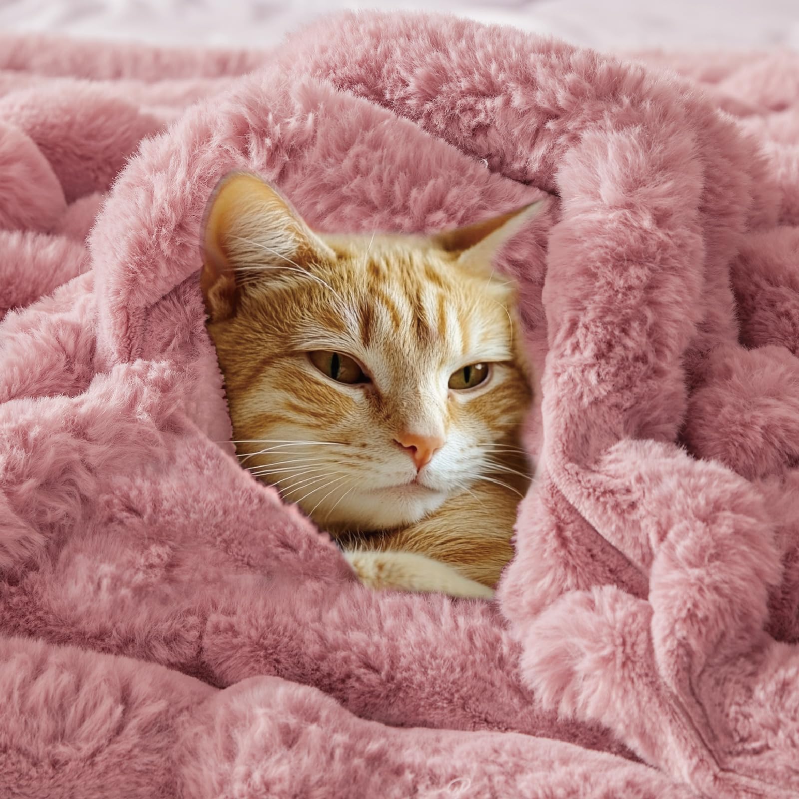 BEDELITE blanket packed in tote ready for travel convenience