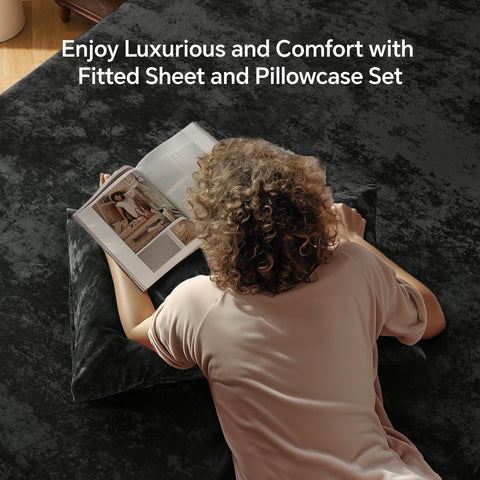 BEDELITE close-up velvet texture highlighting soft comfort