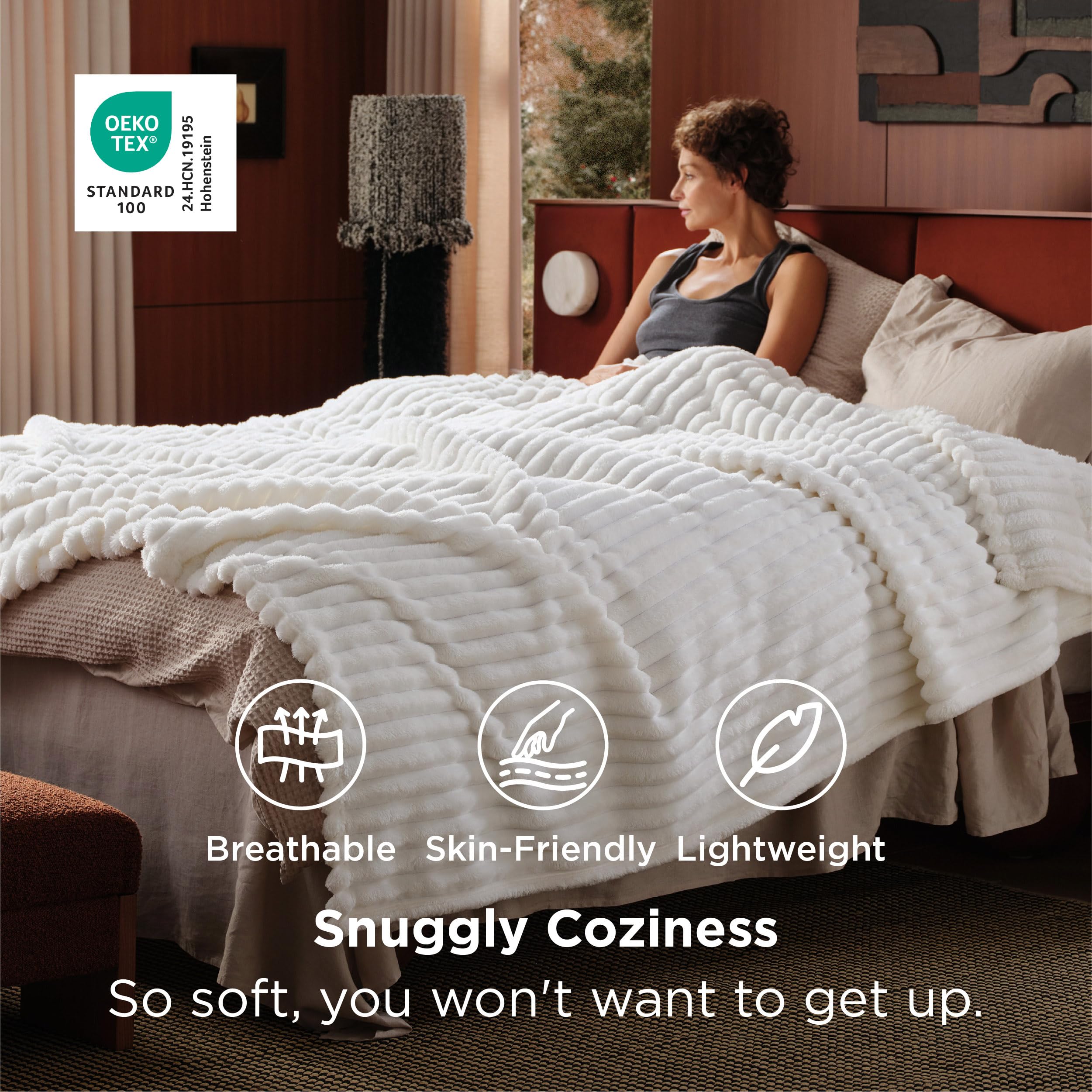 Bedsure blanket edge stitching detail showing reinforced durability