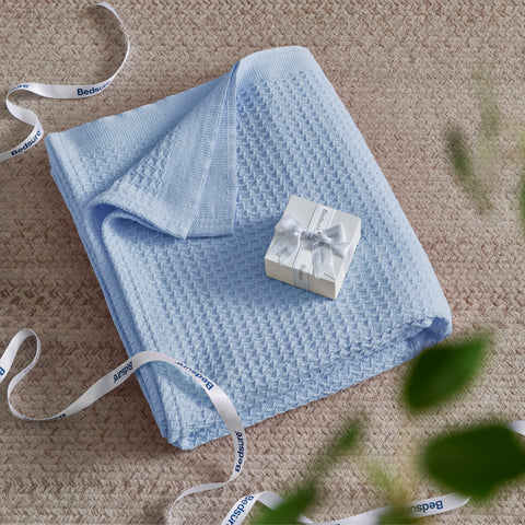 Bedsure blanket in gift-ready packaging showing presentable gift option