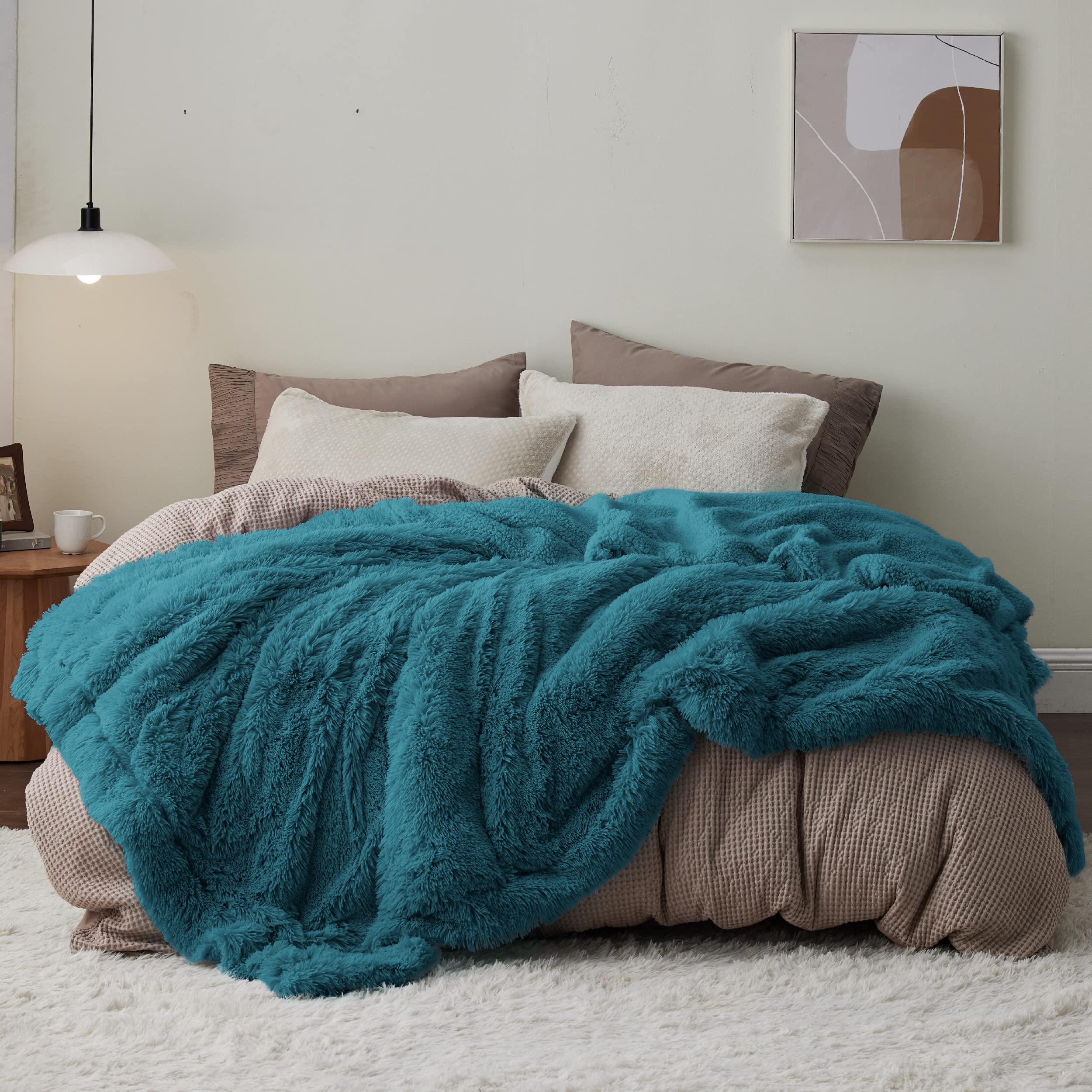 Bedsure blanket on sofa lifestyle scene offering stylish comfort