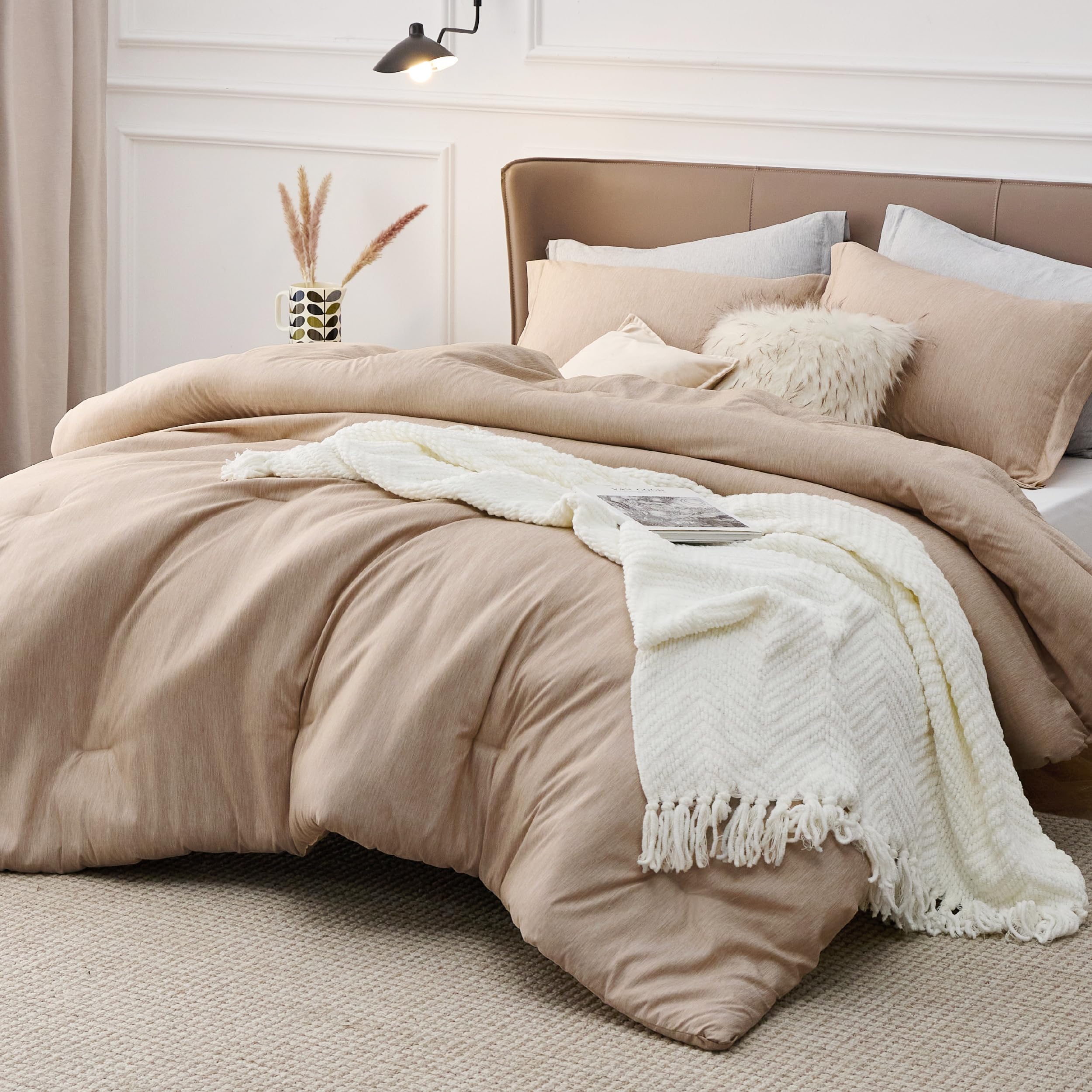 Bedsure close-up of brushed microfiber fabric highlighting soft texture and comfort