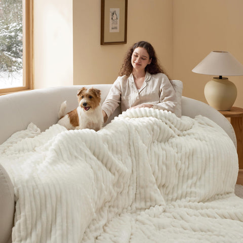 Bedsure close-up of ribbed flannel texture highlighting cozy softness