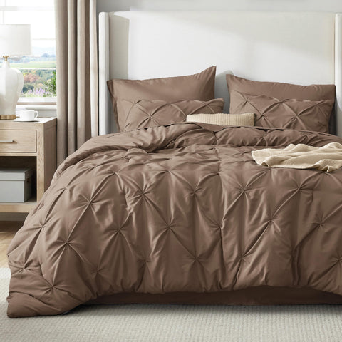 Bedsure close-up of brushed microfiber texture showcasing soft comfort