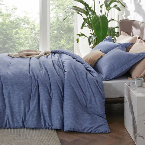 Bedsure close-up of brushed microfiber texture highlighting soft, cozy touch