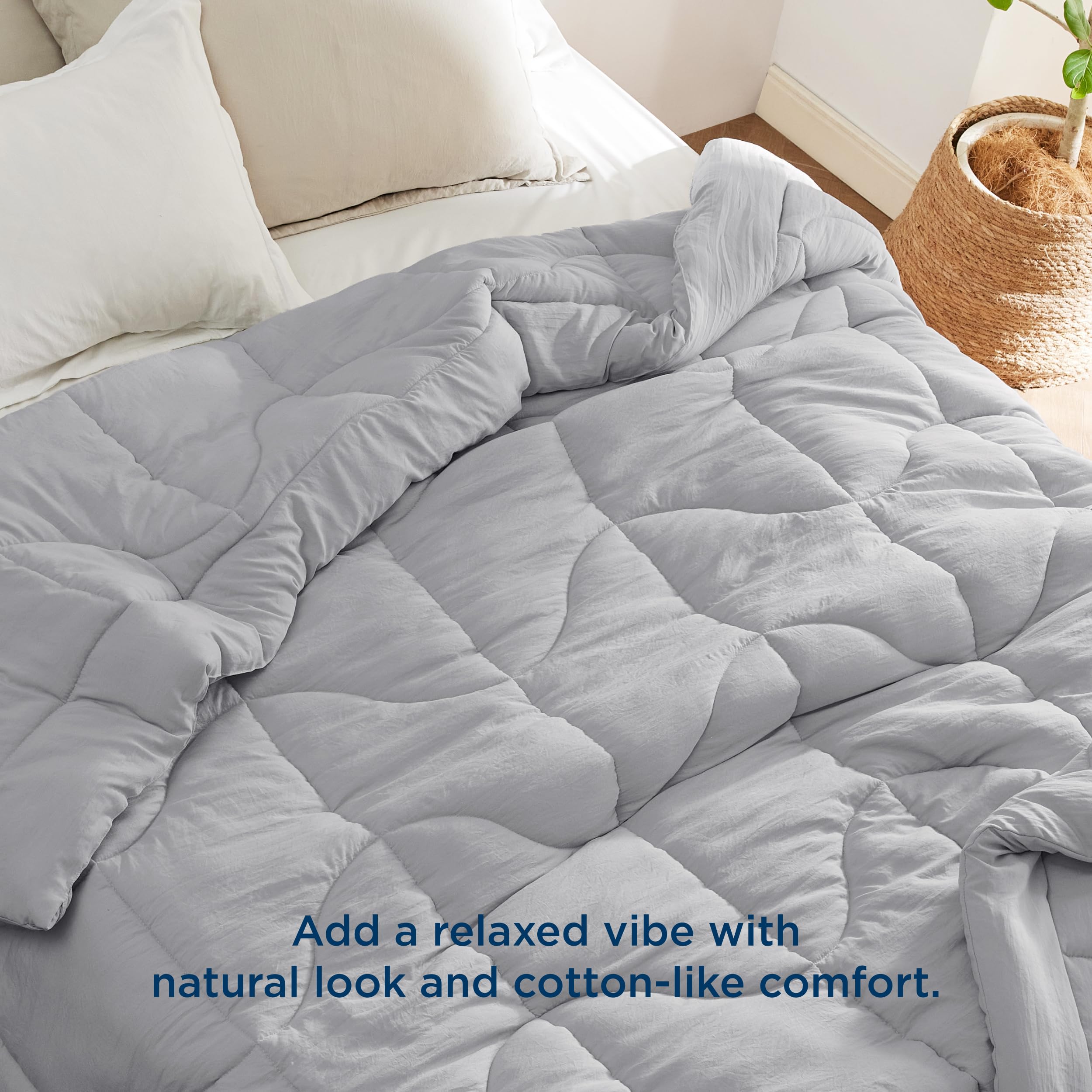 Bedsure comforter loft side view showing fluffy 260 GSM fill warmth