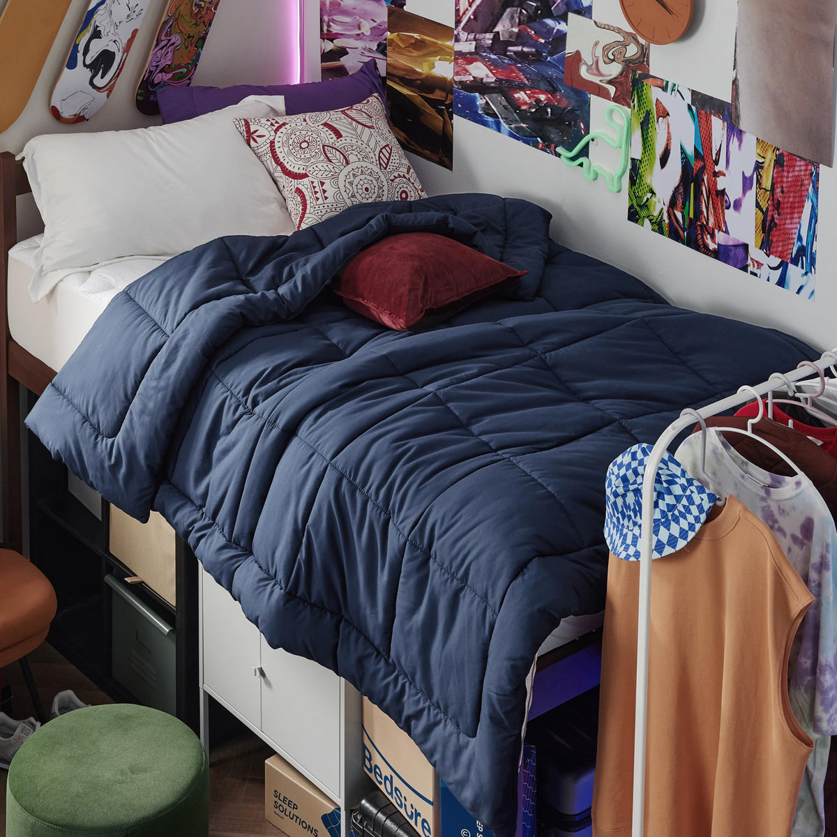 Bedsure comforter front view showing navy color and neat finish for stylish bedding