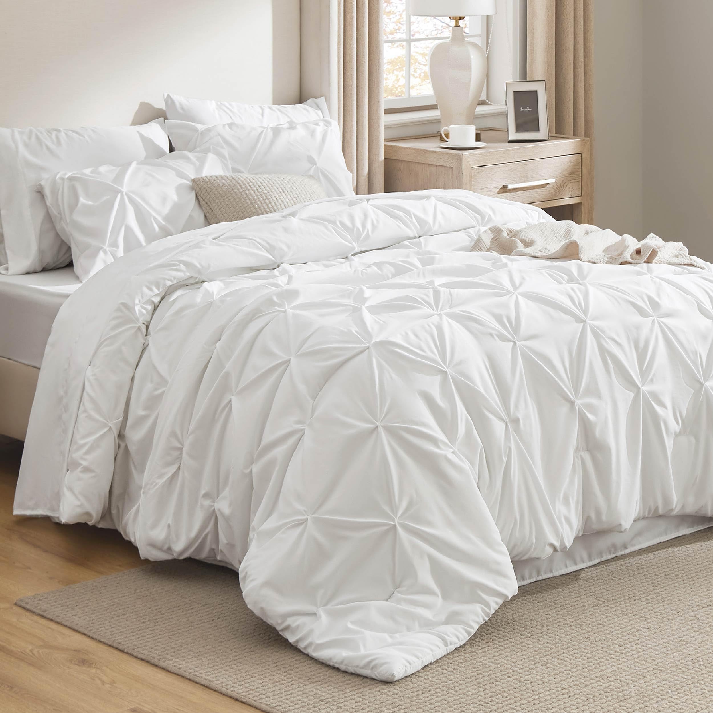 Bedsure comforter front view showing crisp white duvet and polished finish for refined bedroom styling