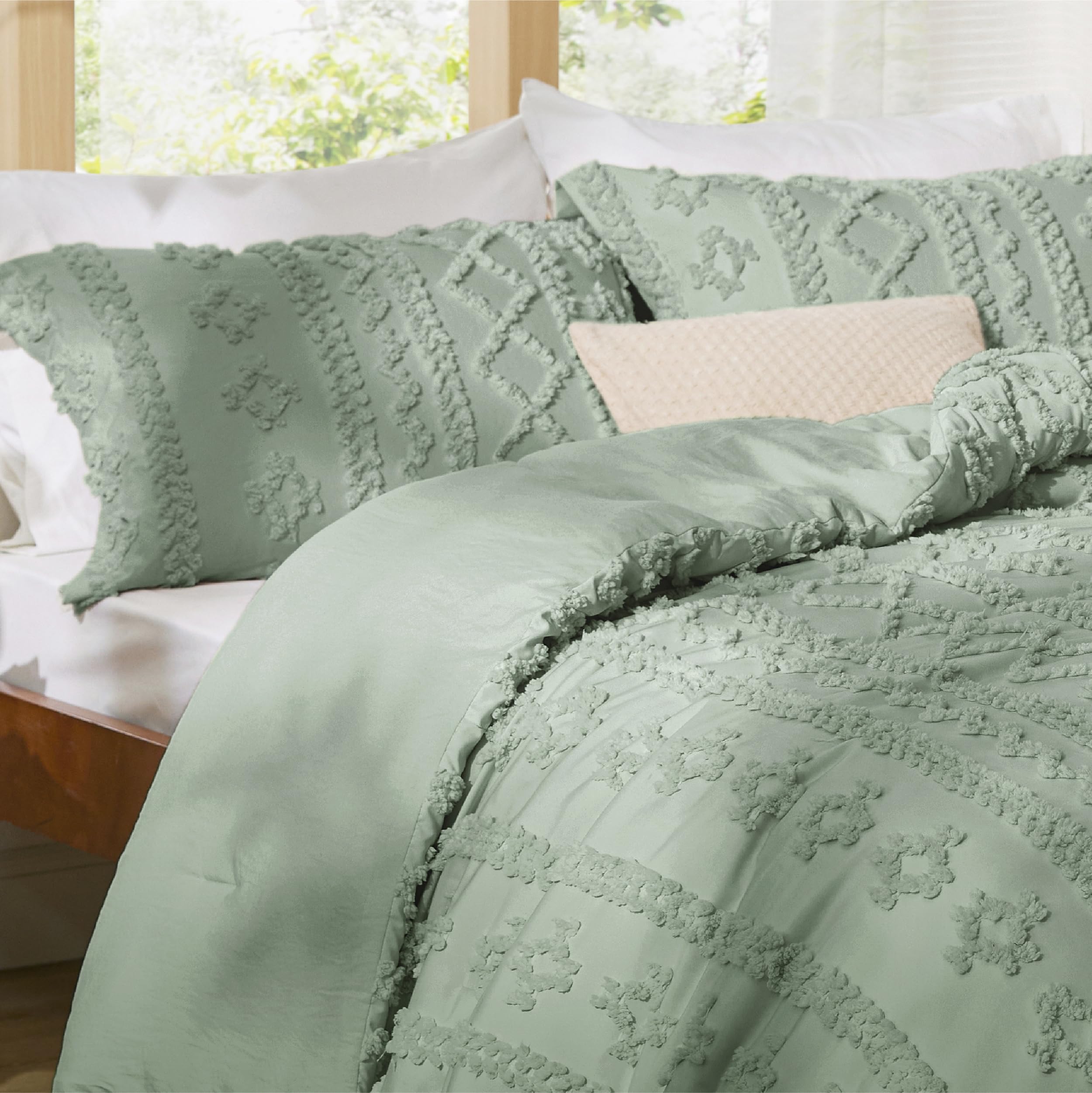 Bedsure comforter styled on a queen bed illustrating layered warmth and aesthetic upgrade
