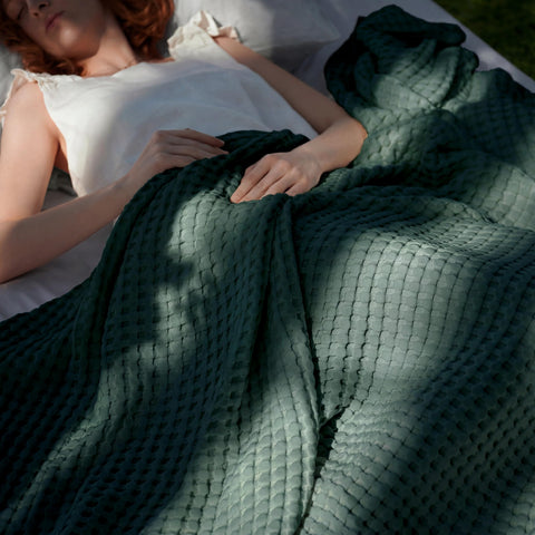 Bedsure folded front view showing soft waffle texture and cozy benefit