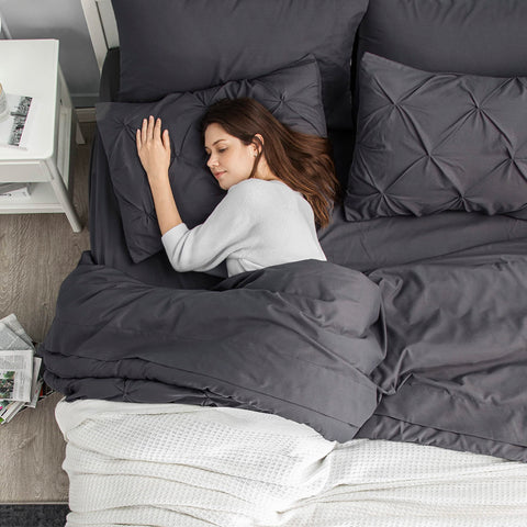Bedsure close-up of comforter texture highlighting soft brushed microfiber comfort