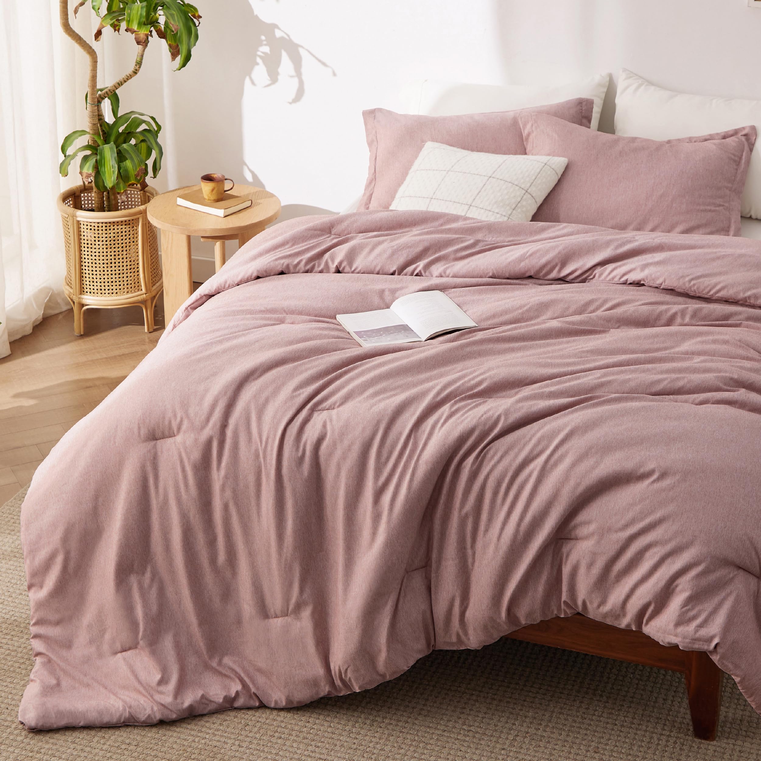 Bedsure dusty pink front view showing full comforter and shams with cozy appeal