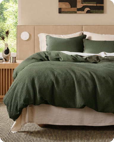 Bedsure duvet cover front view showing textured waffle and neat finish