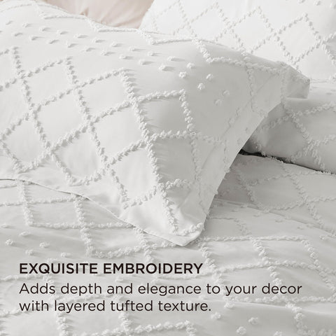 Bedsure duvet in use styled bedroom creating inviting, layered sleep space