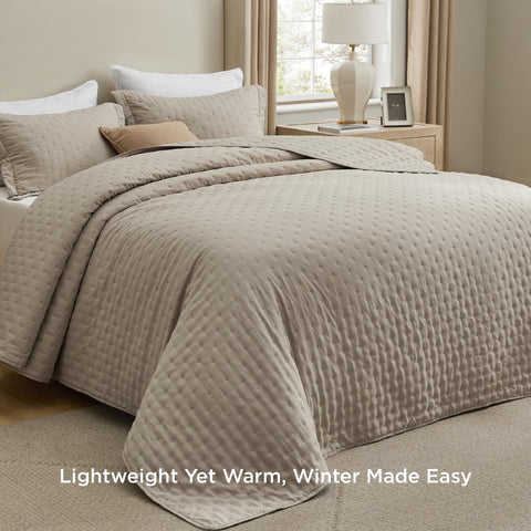 Bedsure close-up of embossed geometric pattern showing textured style benefit