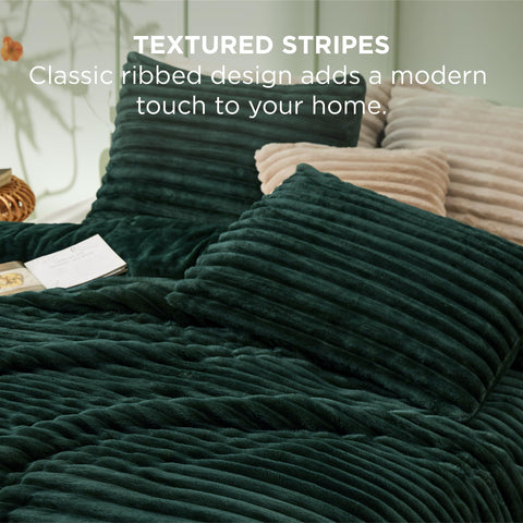 Bedsure matching pillowcase detail showing stitching and coordinated finish benefit