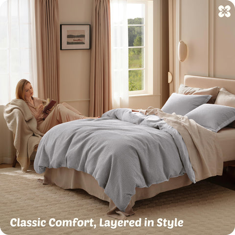 Bedsure fabric drape showing cotton fall and relaxed softness for cozy comfort