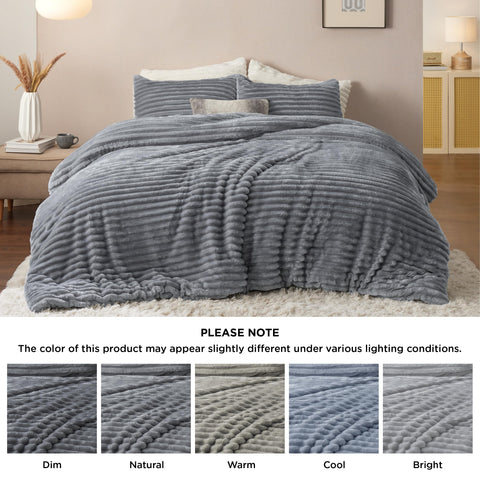 Bedsure hand pressing fabric to show fleece softness and touch comfort