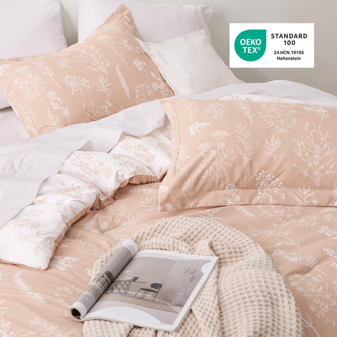 Bedsure comforter loft detail showing fluffy down-alternative fill for breathable warmth