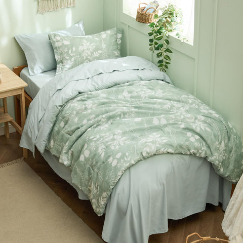 Bedsure comforter front view showing painterly floral sage print and cozy look