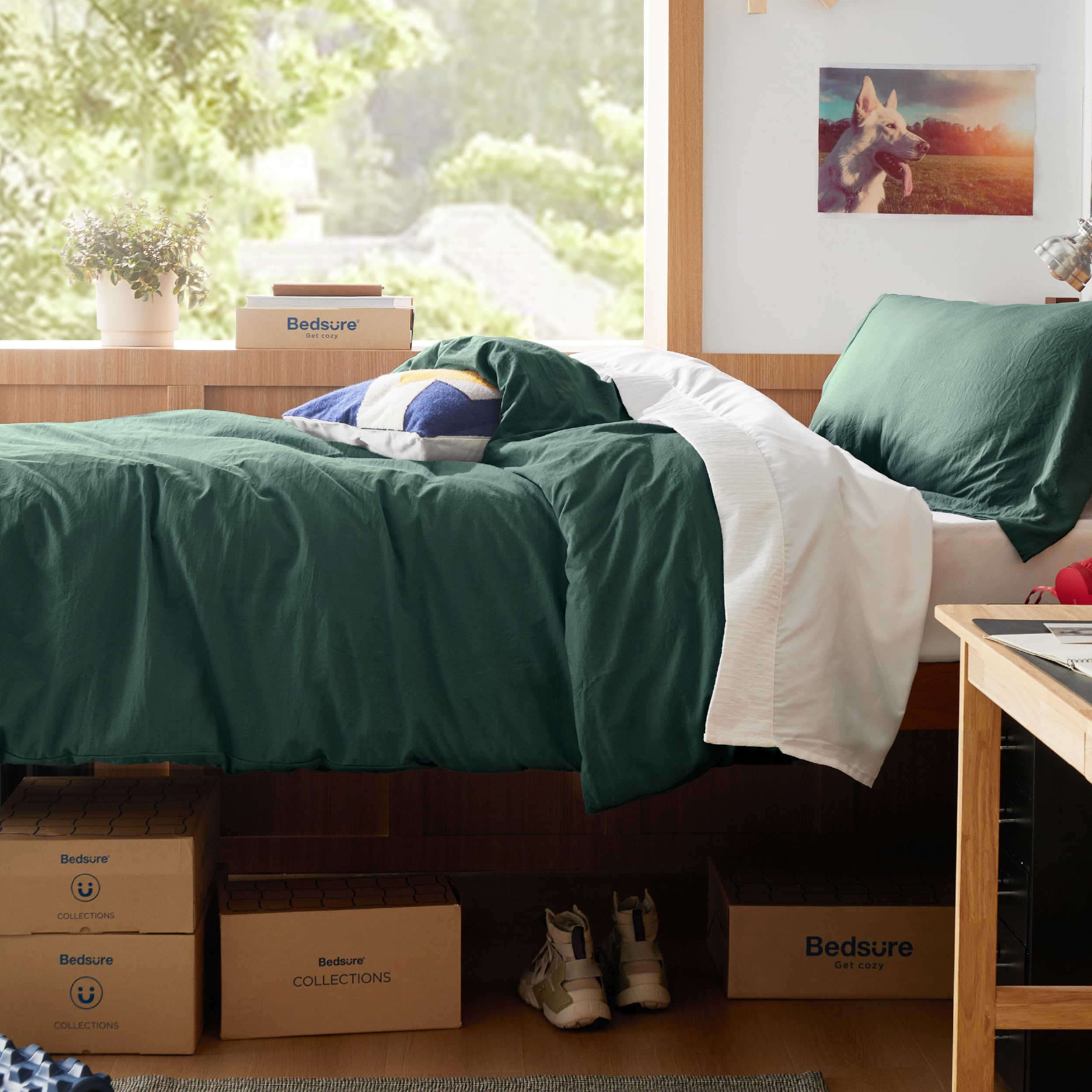 Bedsure folded duvet cover flatlay highlighting smooth texture and tidy storage