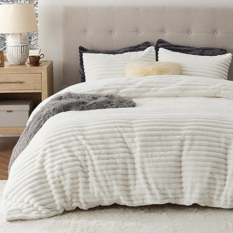 Bedsure front view showing striped coconut white cover, adds elegant warmth