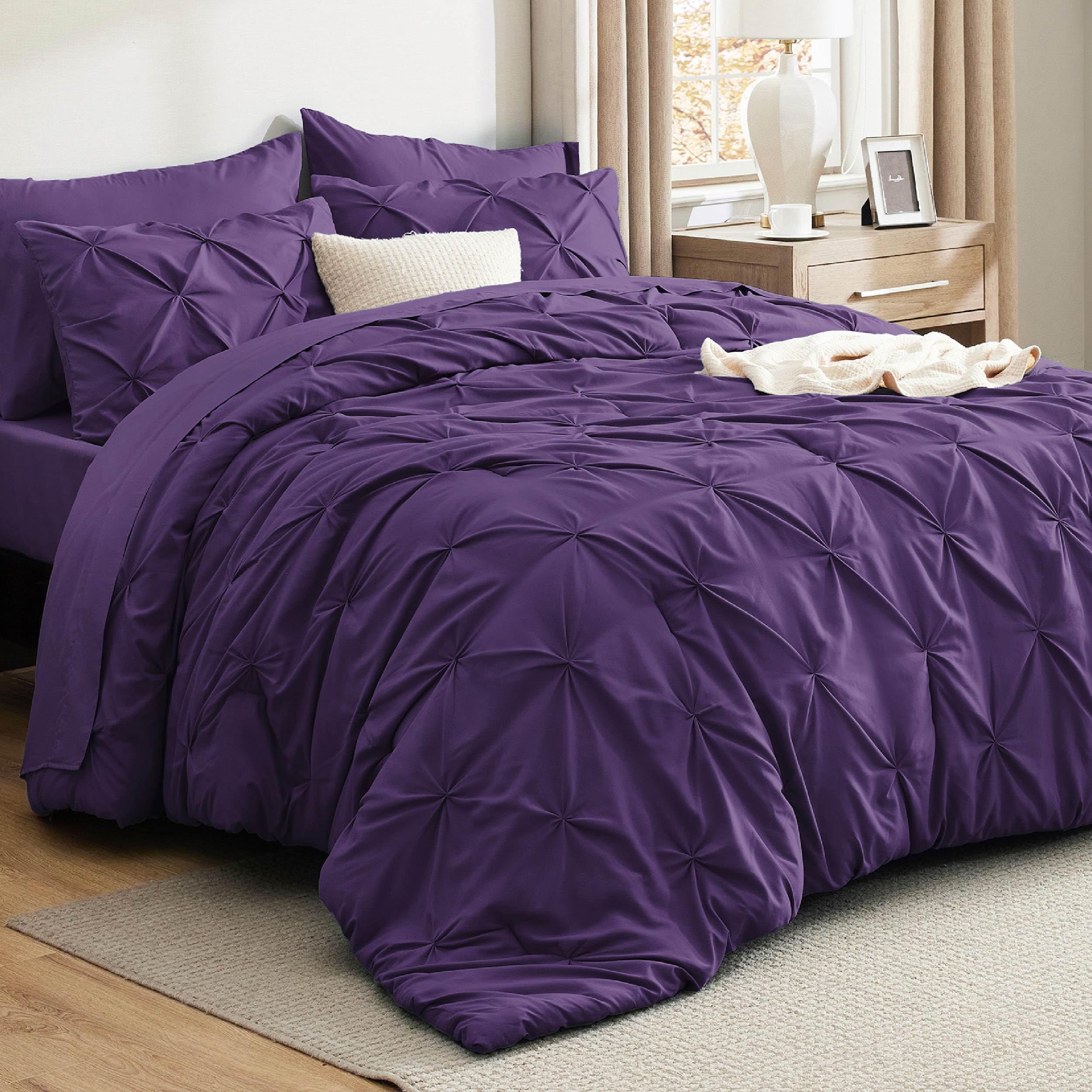 Bedsure front view of purple king bedding set showing cohesive design and comfort