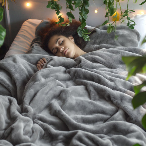 Bedsure GentleSoft close-up of microfiber texture highlighting ultra-soft comfort