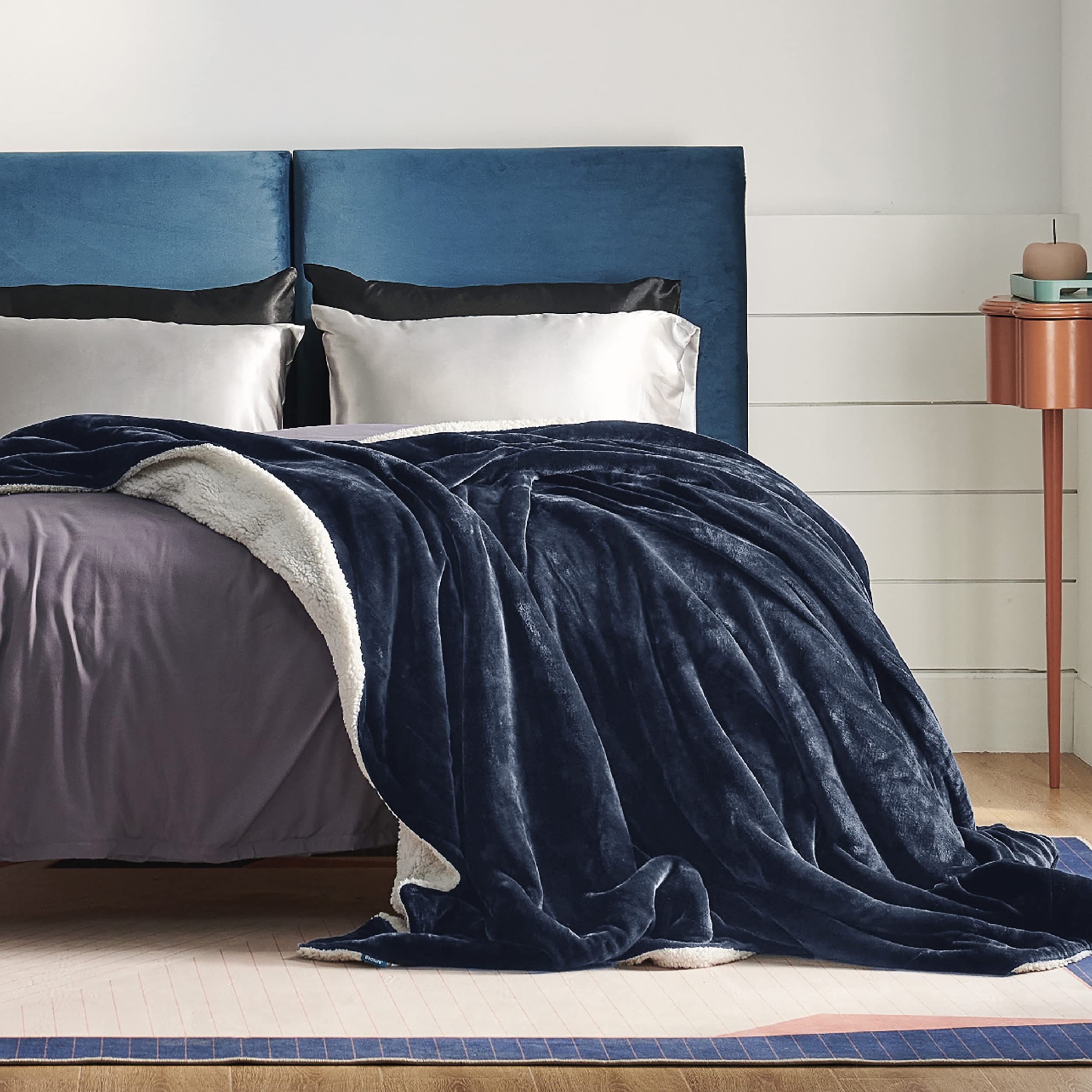 Bedsure flannel texture close-up showing soft surface comfort