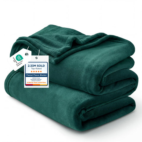 Bedsure GentleSoft front view emerald shows plush blanket and color for cozy rooms