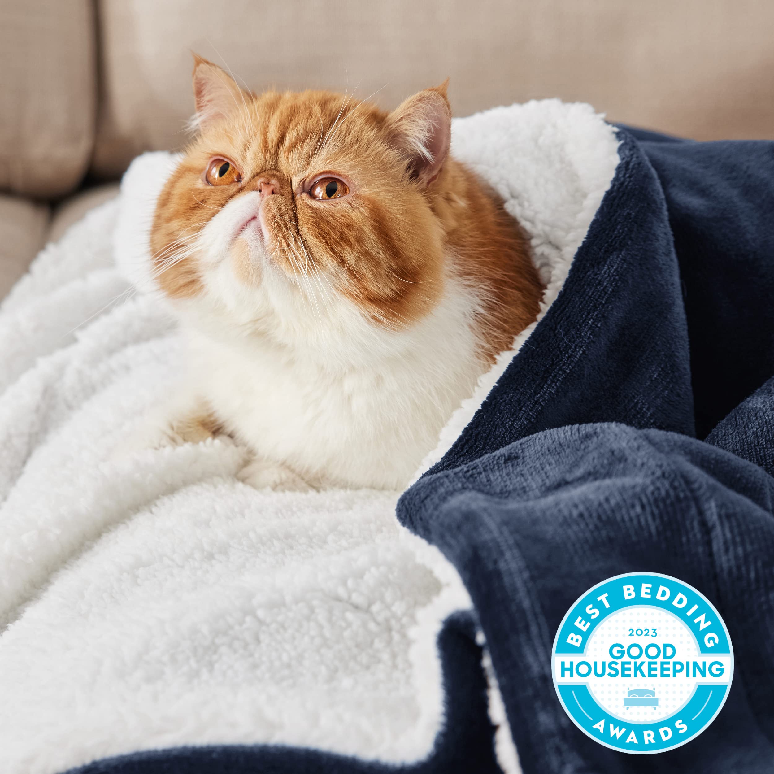 Bedsure Sherpa reverse close-up showing plush texture and extra warmth
