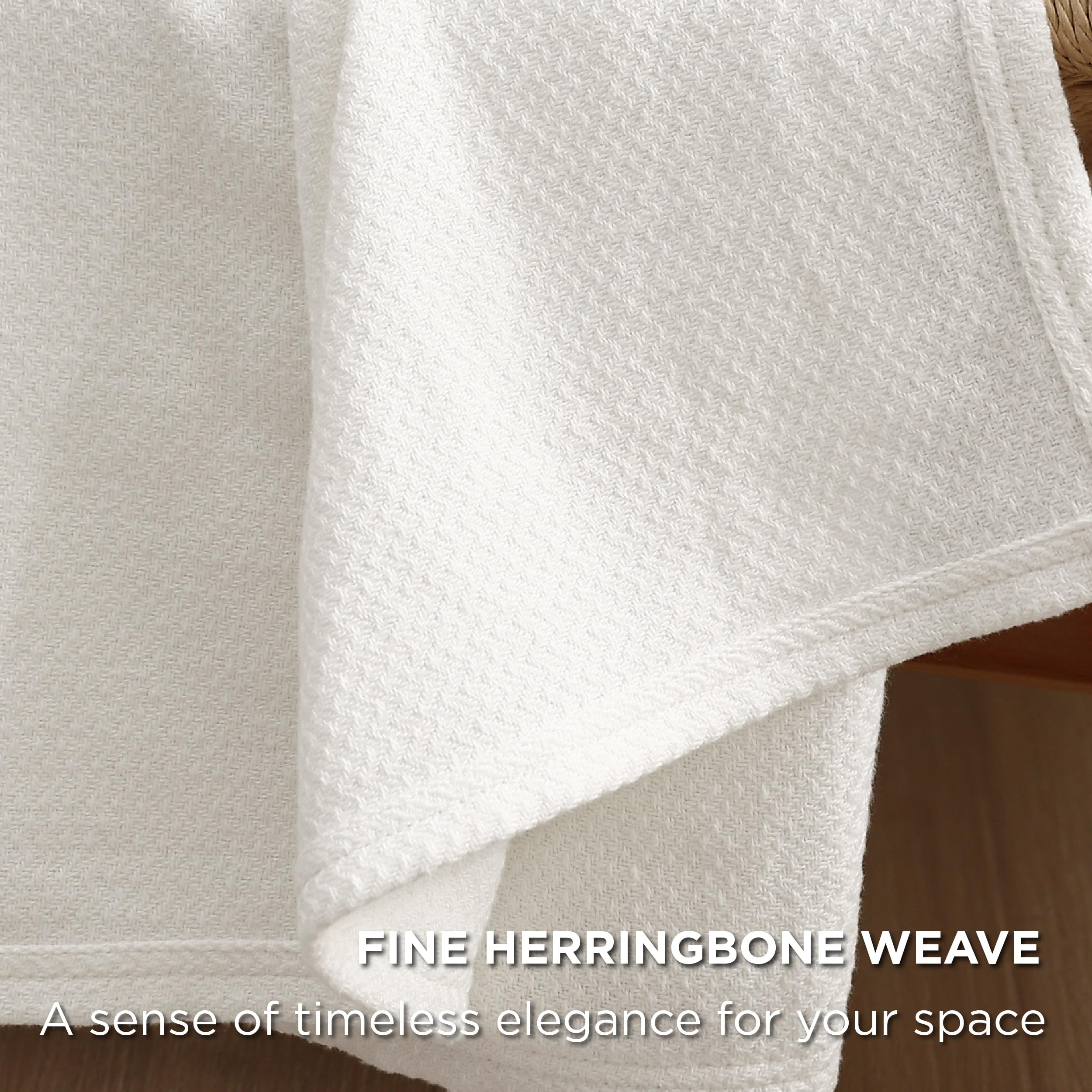 Bedsure folded blanket styled for gifting showing neat fold and presentation benefit