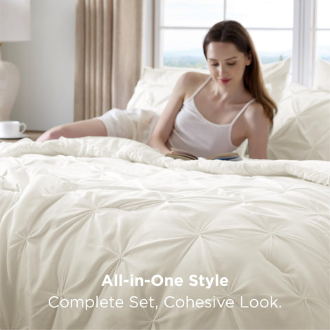 Bedsure microfiber fill loft close-up showing fluffy down-alternative warmth