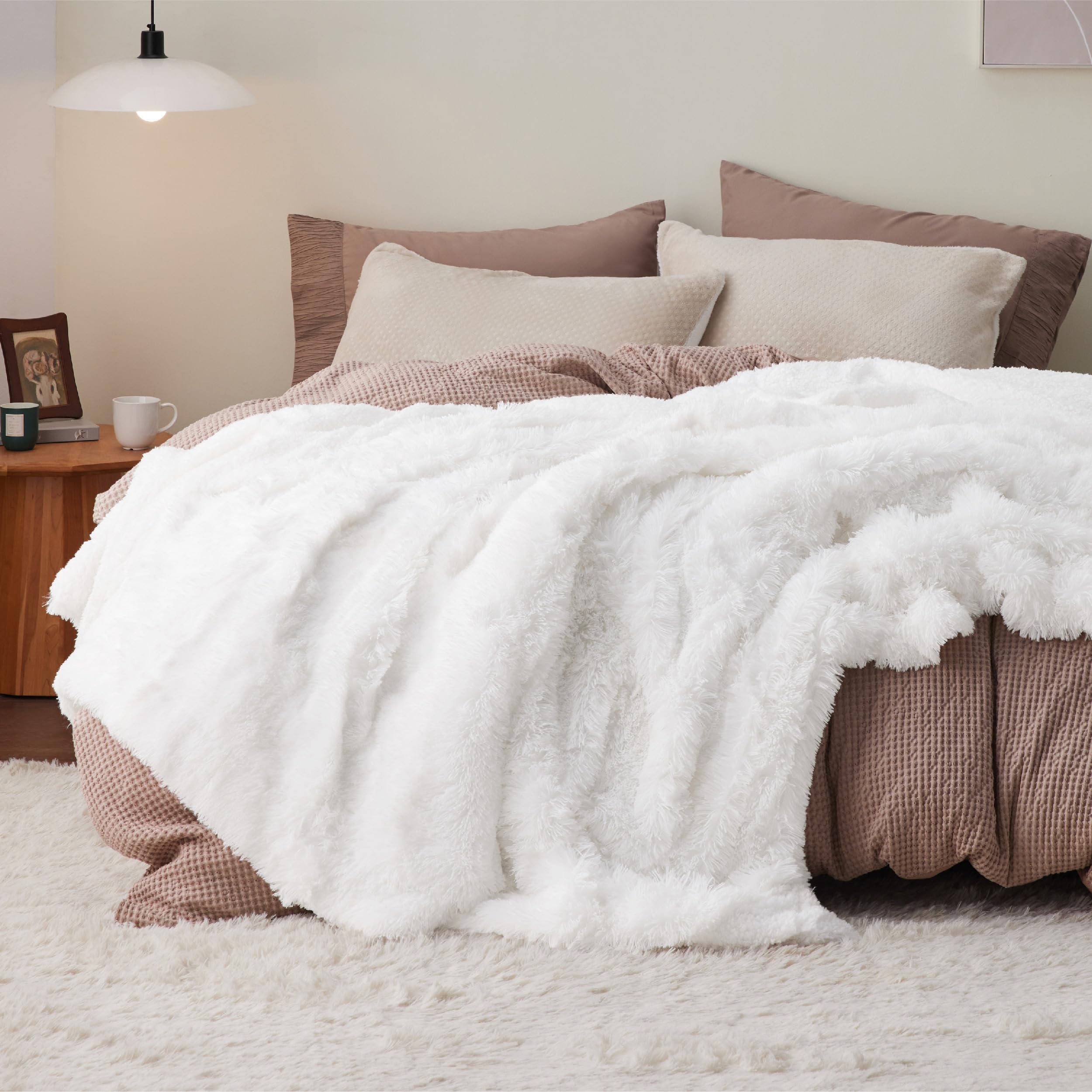 Bedsure king blanket on bed showing full coverage and elegant look